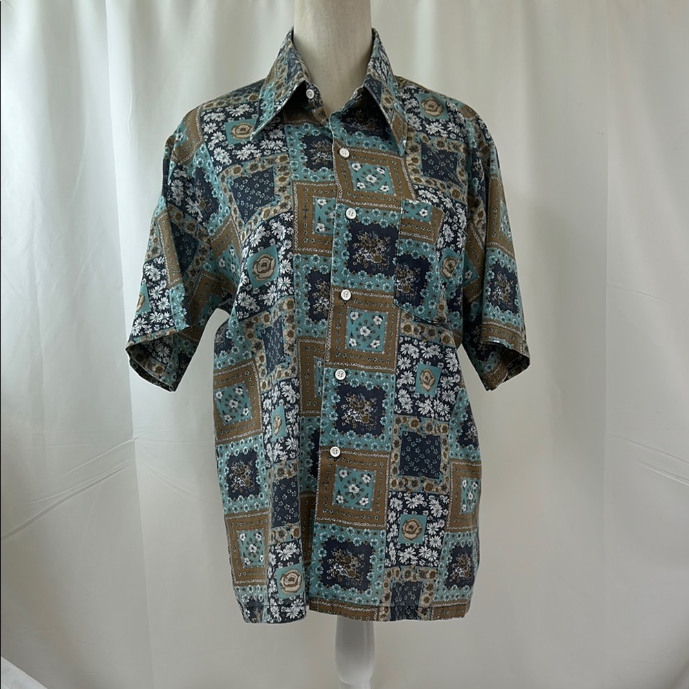 Mervyn’s Mark V Vintage Floral Tropical Print Casual Button Down Shirt